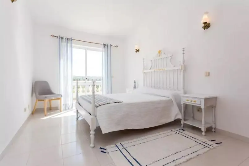 Family Guesthouse Almadena