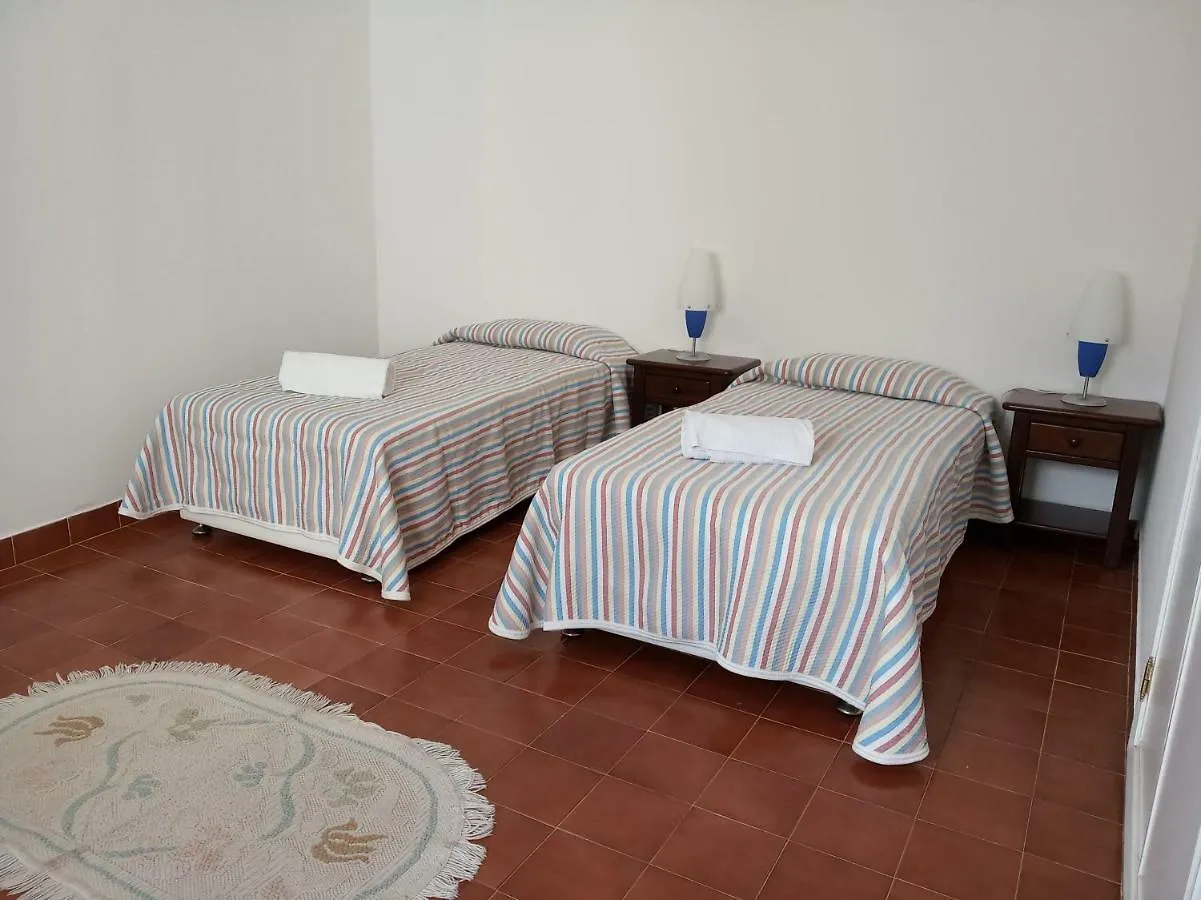 Guest house Family Guesthouse Almadena